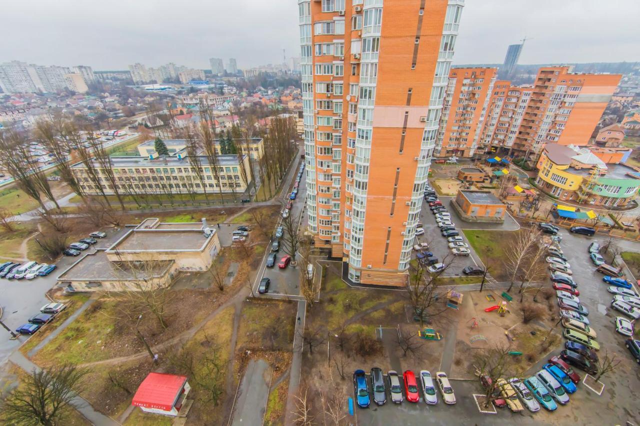 Уютная, Просторная Видовая Трехкомнатная Квартира Возле Метро Академгородок На 6 Мест Киев Экстерьер фото